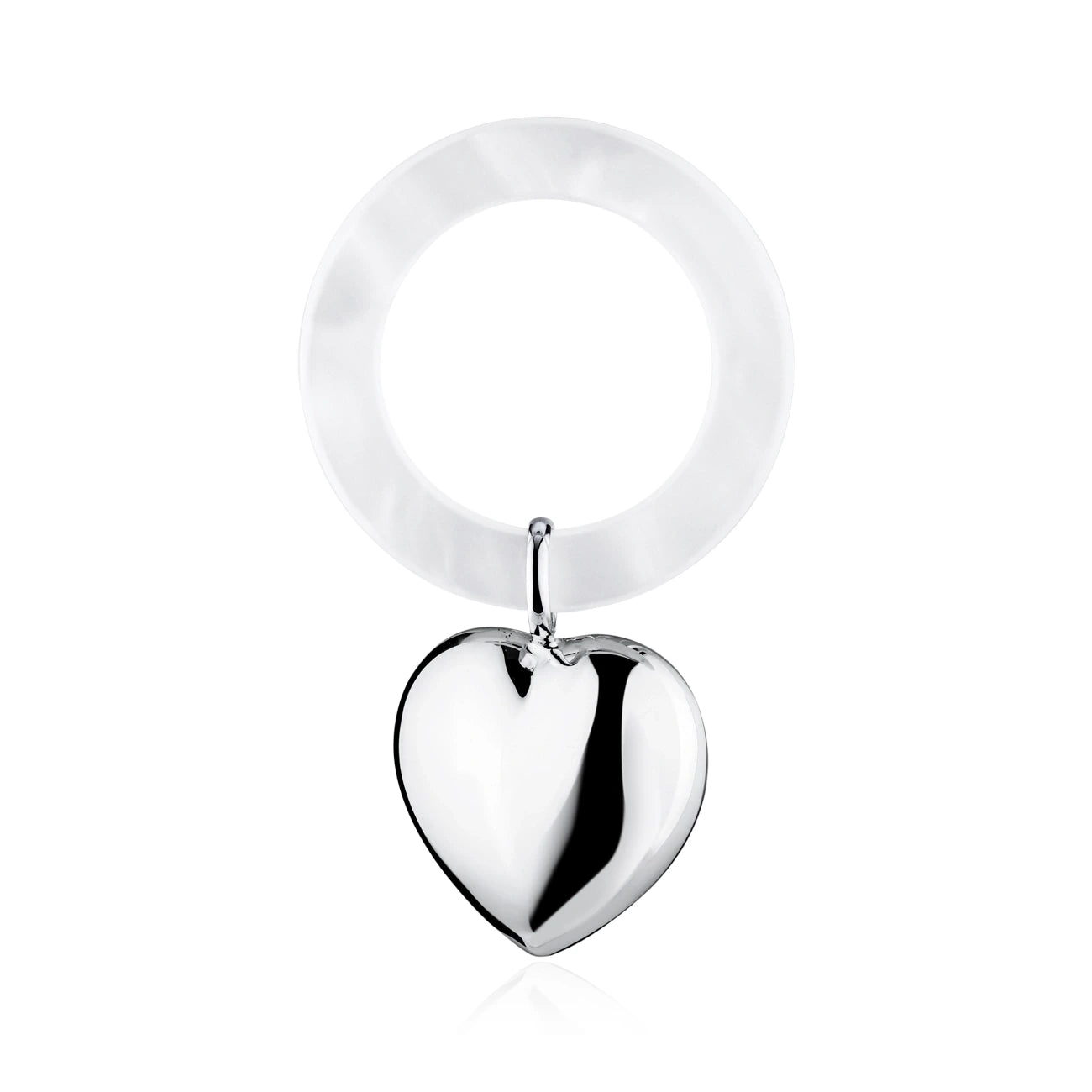 Babyrassel 925 Silber Herz klein Zaramella — glattes Silberherz am perlweißen Acryl-Beißring, Freisteller