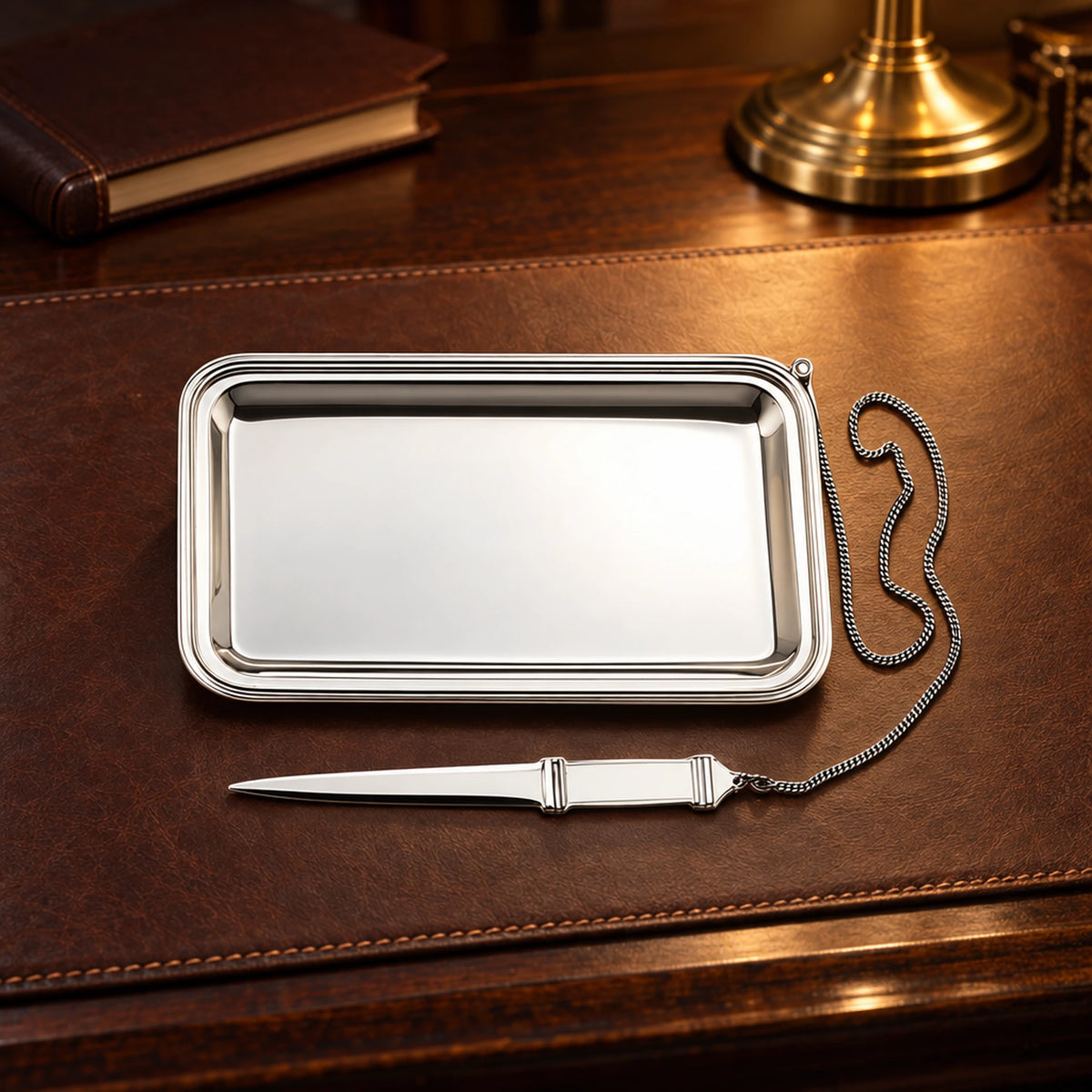 Brieföffner und Briefablage 925 Silber — Lifestyle-Setting am Schreibtisch