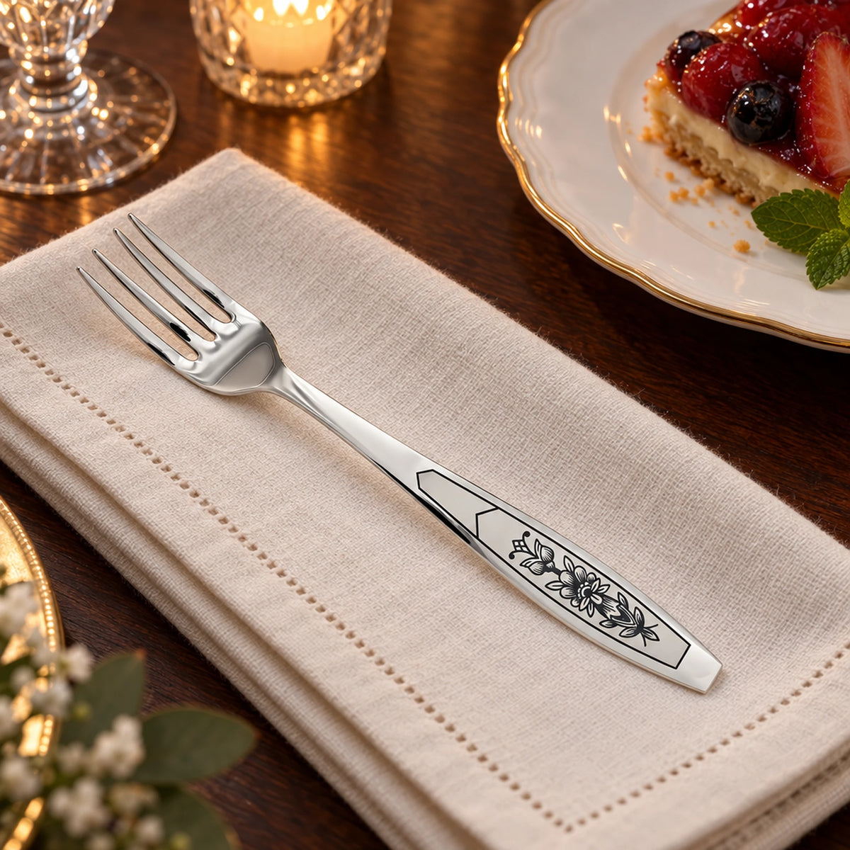 Dessertgabel 925 Silber — Lifestyle-Setting an der gedeckten Tafel