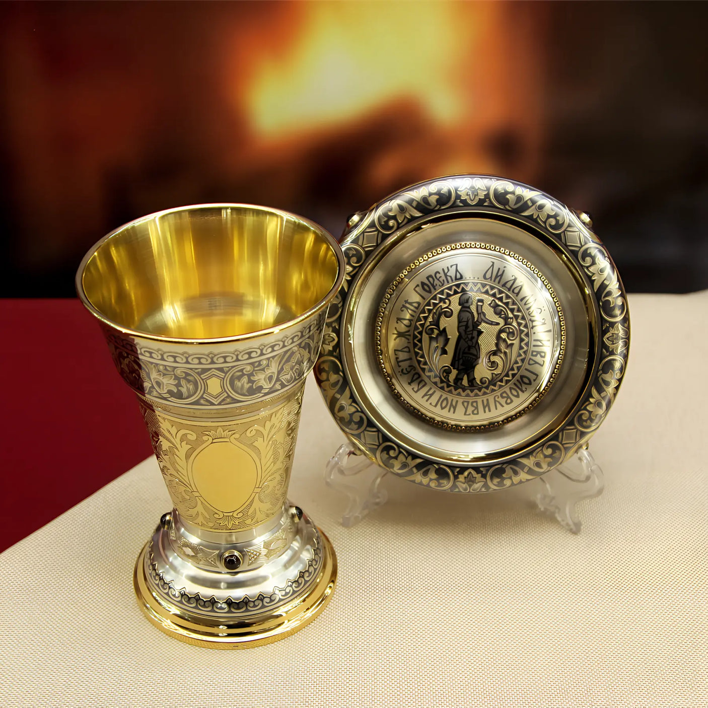 TSAR - Pokal 925 Silber Niello Repoussé — Met - Trinkspruch vergoldet
