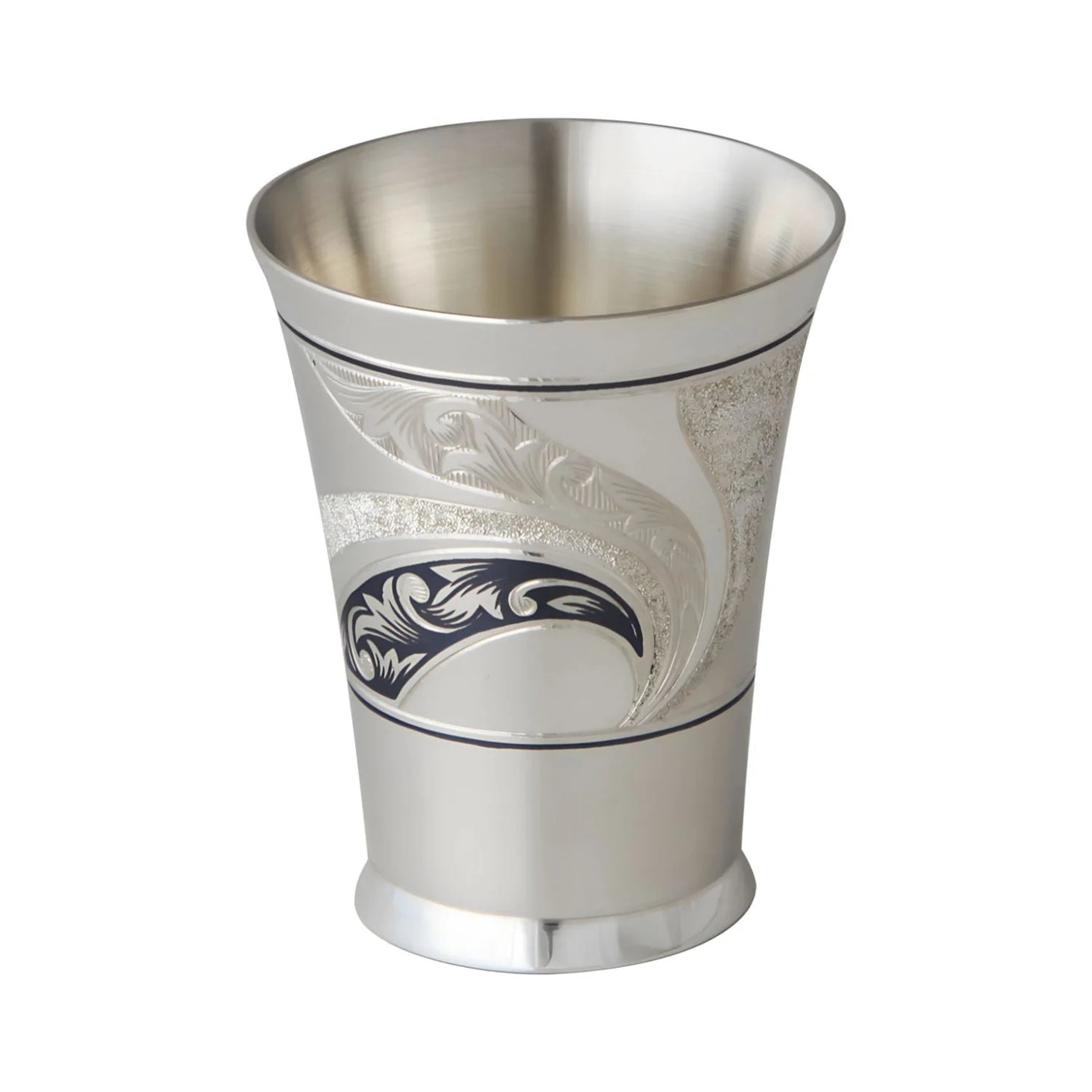 Schnapsbecher 925 Silber Niello-Verzierung — Detail des Jagd-Sets