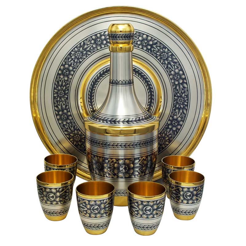 Exklusives Schnapsservice 8-teilig mit Niello-Verzierung in Silber & Gold – luxuriöse Geschenkidee für Hochzeit oder Jubiläum.