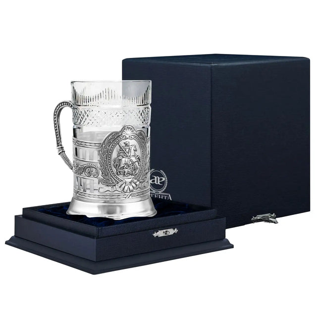 Teeglashalter „St. Georg der Siegreiche“ aus 925 Silber mit Teeglas