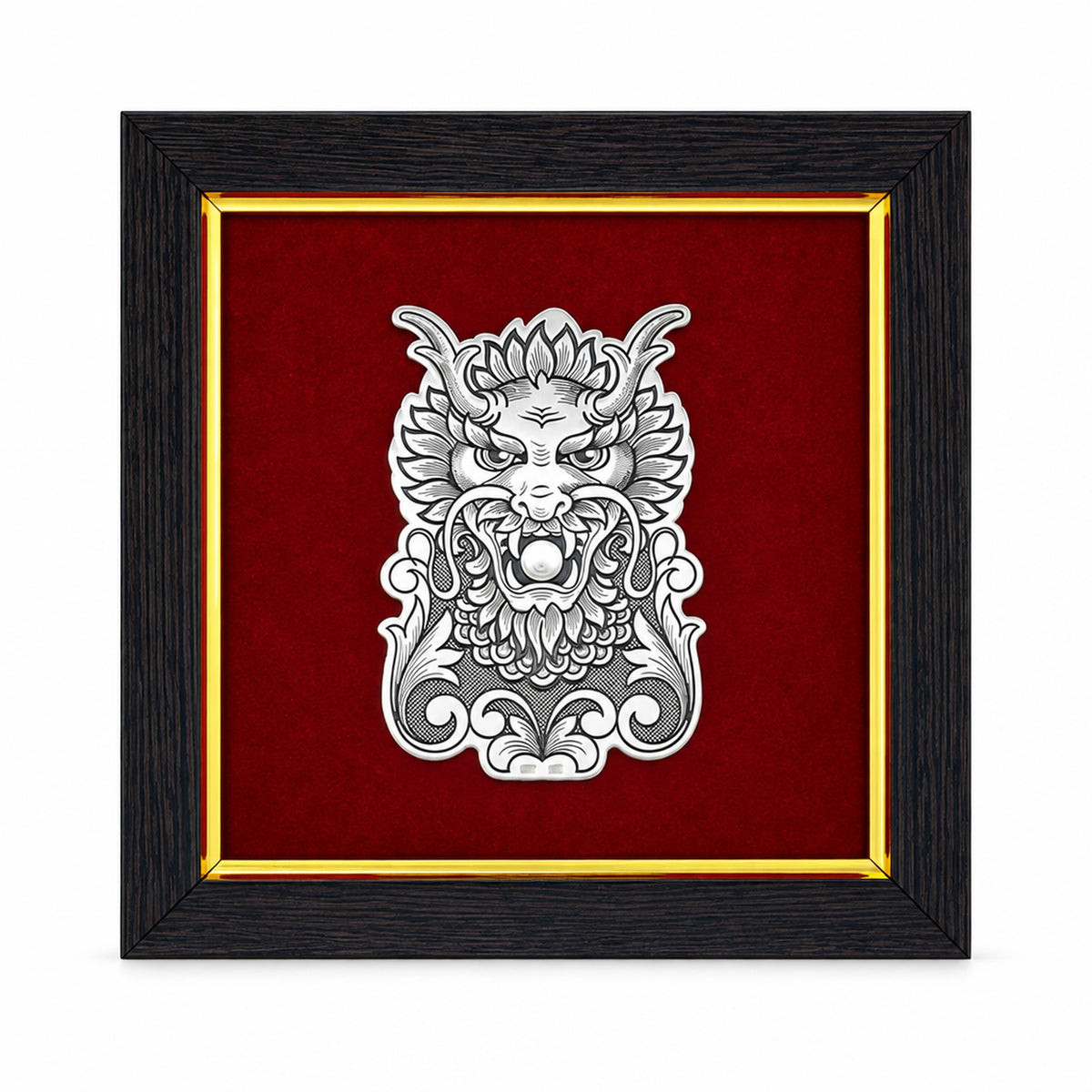Wandbild Drache 925 Silber Niello — Drachenkopf mit Perle im Maul auf rotem Samt im dunklen Holzrahmen, chinesisches Sternzeichen