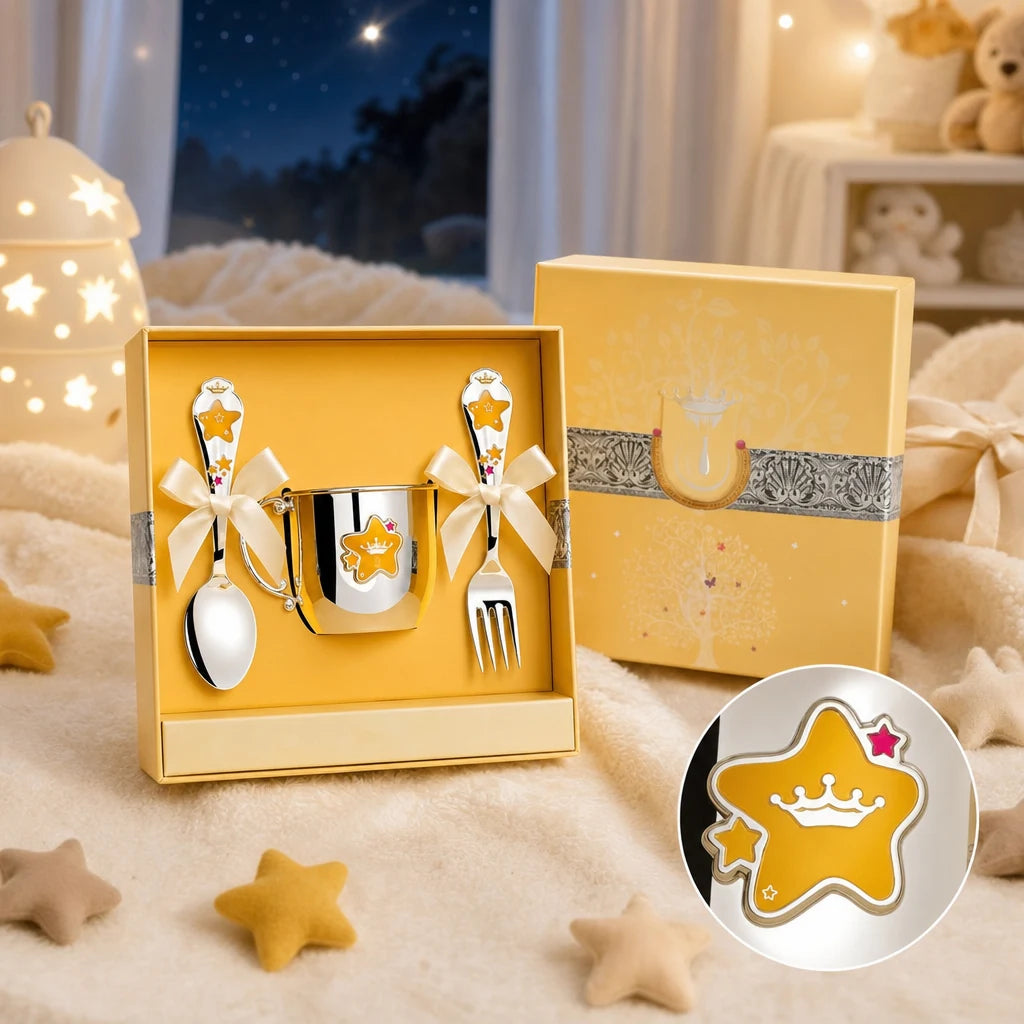 Baby-Geschenkset und Kinderbesteck aus 925 Silber mit Sterne-Emaille — Kollektion Sterne