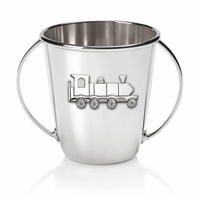 Babytasse 925 Silber Zug — Silbertasse mit zwei Bügel-Henkeln und Dampflokomotive als Relief auf der Vorderseite