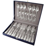 Besteckset 24-teilig Silber 925 Merchant Kollektion mit Ornamenten in blauer Präsentationsbox.