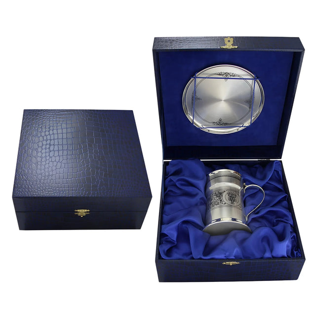 Bierkrug-Geschenkset 925 Silber Niello — Bierkrug und rundes Silbertablett in blauer Geschenkbox, Sternzeichen Krebs