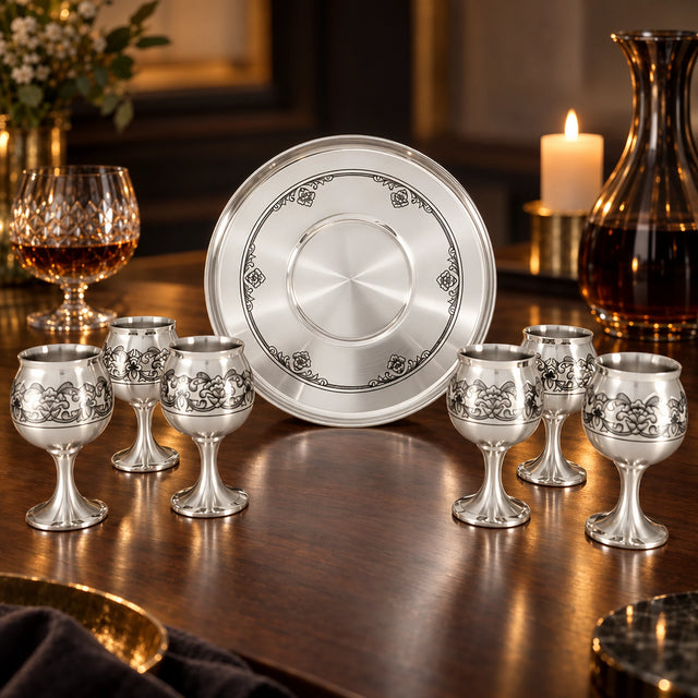 Cognac-Service 925 Silber Niello Classique 7-teilig — Lifestyle-Setting am Weintisch