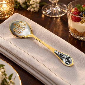Dessertlöffel 925 Silber — Lifestyle-Setting an der gedeckten Tafel