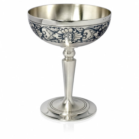 Einzigartige Dessertschalle am Stiel aus 925 Silber mit edler Niello-Verzierung, wertvolle Hochzeitstaggeschenke.