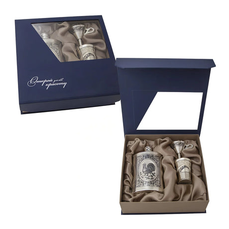 Flachmann-Geschenkset 925 Silber mit Auerhahn-Motiv in Niello-Technik — Jagdgeschenk von SevChern