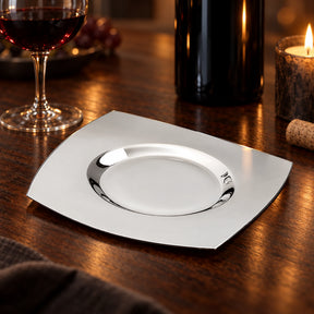 Flaschenuntersetzer 925 Silber quadratisch — Lifestyle-Setting am Weintisch