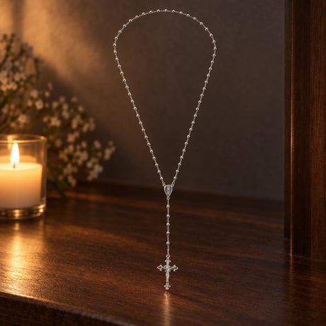 Gebetskette 925 Silber Perlenkugeln 69cm 3 mm — Lifestyle-Setting im Andachtswinkel