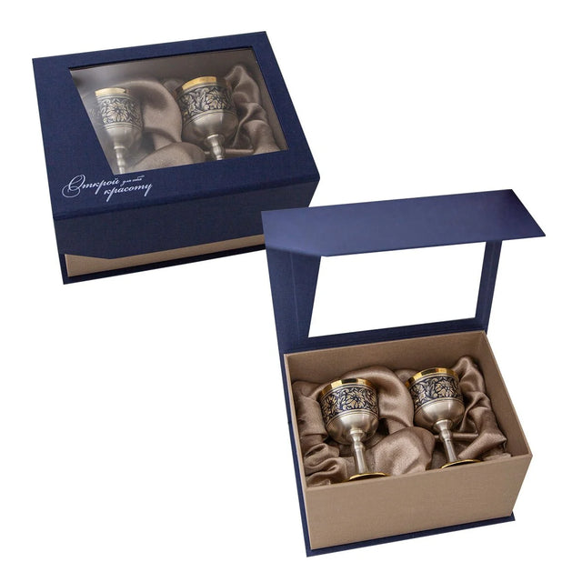 Schnapsgläser-Set 925 Silber Niello — 2 vergoldete Stielgläser mit floralem Niello-Goldband in blauer Geschenkbox