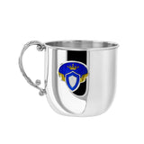 Kinderbecher aus 925 Silber mit blauer Emaille im Prinz-Design – ideale Geschenkidee zur Taufe im hochwertigen Geschenkset.