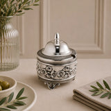 Honigdose aus 925 Silber mit Rosenrelief, Kristallknauf und dekorativen Füßen als luxuriöses Accessoire für Frühstückstisch und Teestunde
