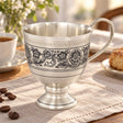 Teetasse 925 Silber mit Niello — Lifestyle-Setting am Kaffeetisch