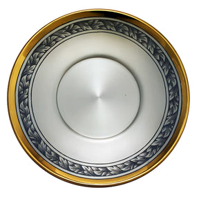Untertasse aus 925 Silber mit Niello-Verzierung und vergoldetem Rand – edles Silbergeschirr handgefertigt.