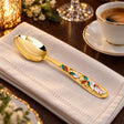 Kaffeelöffel 925 Silber vergoldet mit Emaille — Lifestyle-Setting an der gedeckten Tafel