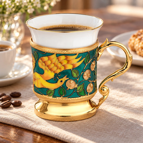 Kaffeetasse Porzellan Silber — Lifestyle-Setting am Kaffeetisch