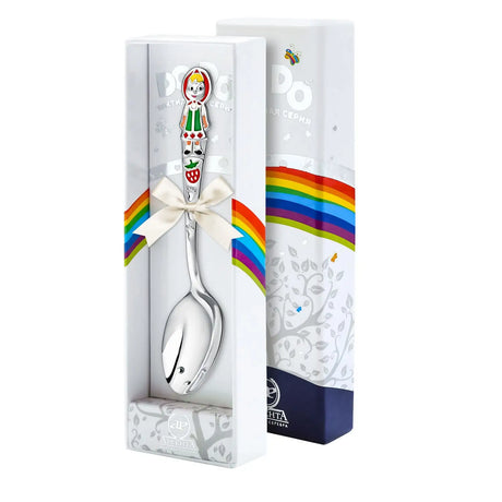 Kinderlöffel 925 Silber mit Erdbeermädchen in Emaille, mit Schleife in der Geschenkbox, daneben der Umkarton