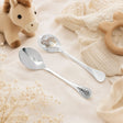 Kinderlöffel 925 Silber mit vergoldetem Niello-Pferd-Motiv — Lifestyle-Setting, Geschenk zur Geburt