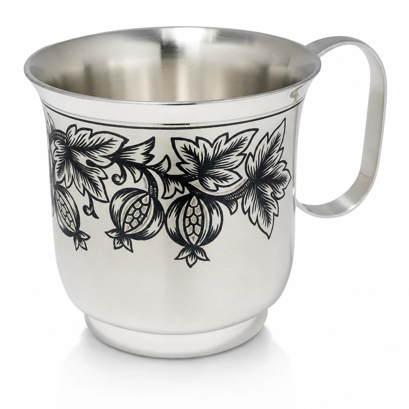 Kindertasse 925 Silber Stachelbeere — Silberbecher mit Henkel und dunklem Niello-Band aus Beeren und Blättern