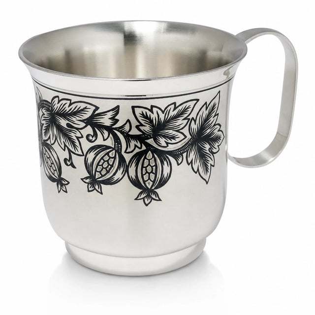 Kindertasse 925 Silber Stachelbeere — Silberbecher mit Henkel und dunklem Niello-Band aus Beeren und Blättern