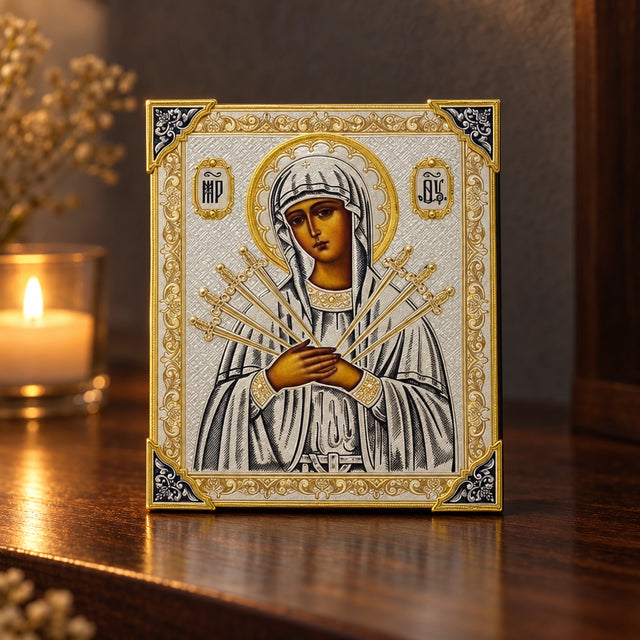 Orthodoxe Ikone "Mutter Gottes" 925 Silber Niello — Lifestyle-Setting im Andachtswinkel