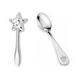 Taufset 925 Silber Sterne und Mond mit glatter Stielrassel und Babylöffel mit Stern-Relief, Freisteller auf Weiß