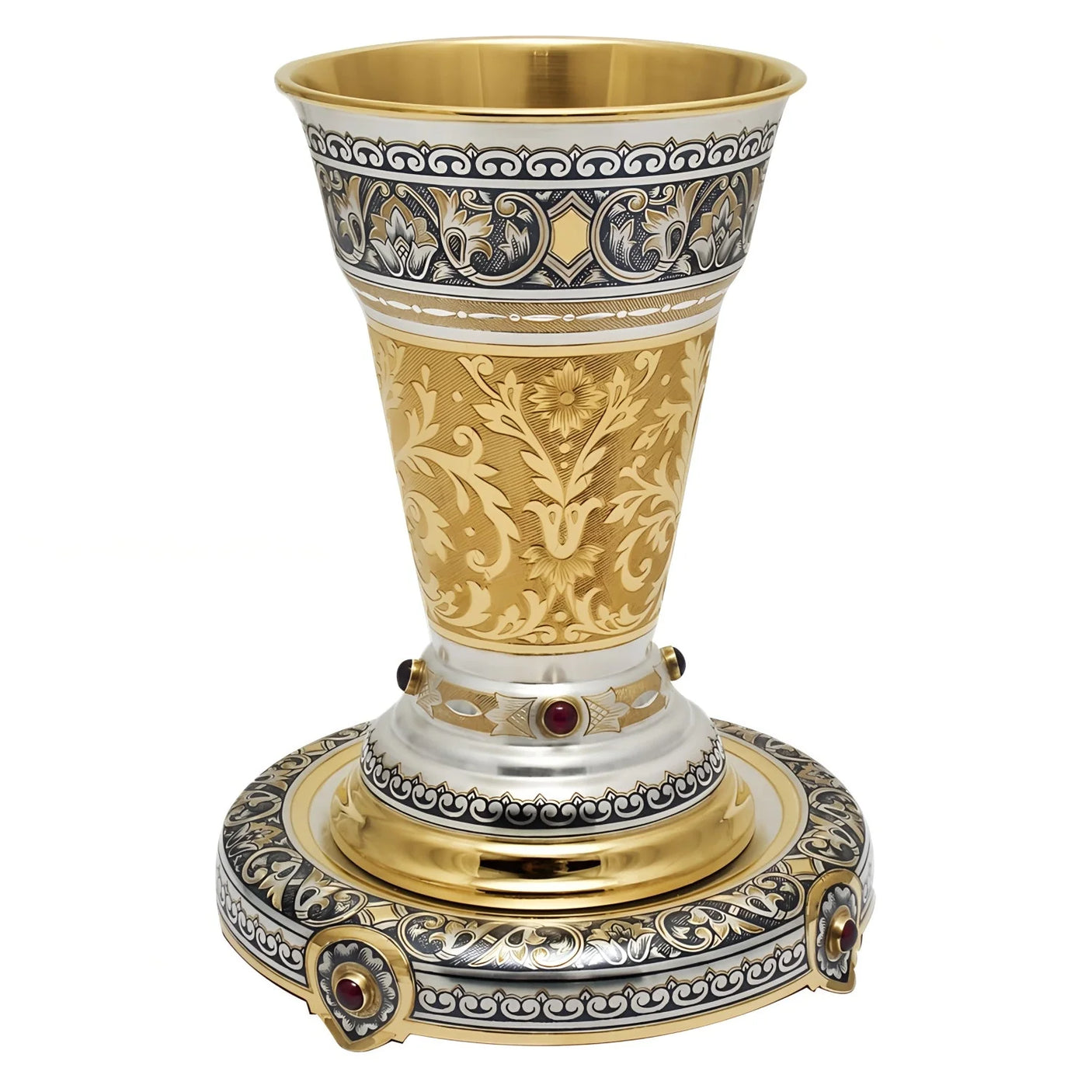 TSAR-Pokal 925 Silber Niello vergoldet — vergoldeter Prunkpokal mit Niello-Band, roten Steinen und reich verziertem Sockel