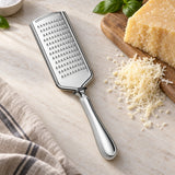 Reibe 925 Silber Inglese (Serie Inglese) — Lifestyle-Setting am Küchentisch