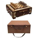 Exklusives Schach-Minibar Set ‚Großmeister‘ aus Edelholz mit 925 Sterling Silber, Niello und Vergoldung – Luxusobjekt und Sammlerstück.