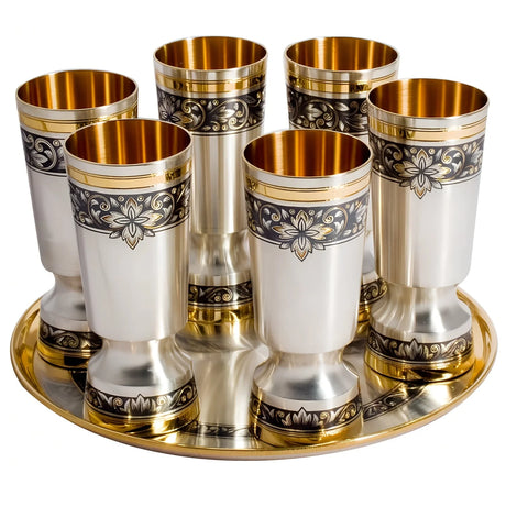 Schnapsbecher-Set 925 Silber Niello 7-teilig — sechs vergoldete Stopka-Becher mit Floralband auf Goldtablett