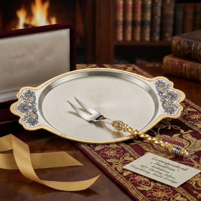 Servier-Set Tradition 925 Silber vergoldet – Tablett & Zitronengabel im luxuriösen Ambiente