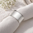 Serviettenring 925 Silber Halbmondform — Lifestyle-Setting, Geschenk zur Taufe