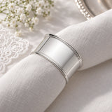 Serviettenring 925 Silber Halbmondform — Lifestyle-Setting, Geschenk zur Taufe