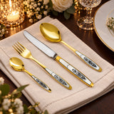 Silberbesteck Set 4-teilig 925 Sterling Silber vergoldet — Lifestyle-Setting an der gedeckten Tafel