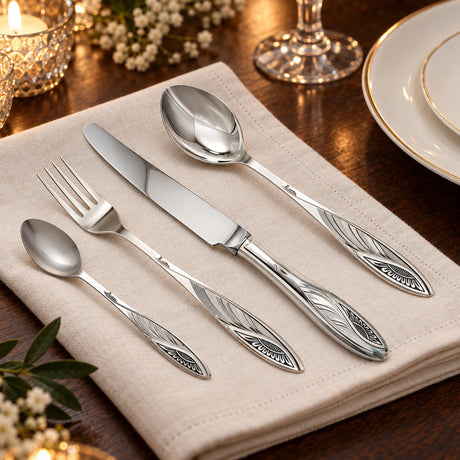 Silberbesteck Set 4-tlg. Sunflower Black | 925 Silber - Niello — Lifestyle-Setting an der gedeckten Tafel