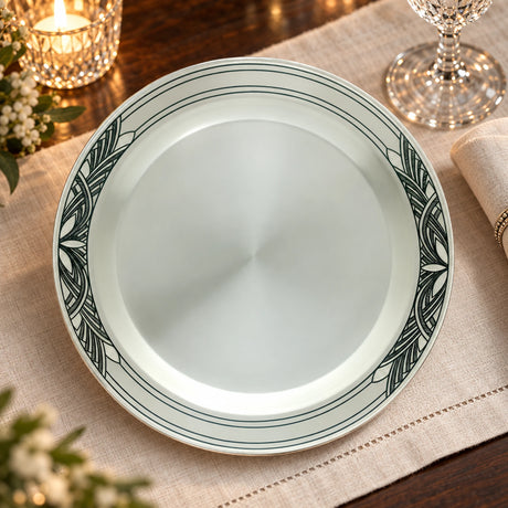 Silberteller 925 Silber Niello Jagd-Kollektion Ø 15 cm — Lifestyle-Setting an der gedeckten Tafel
