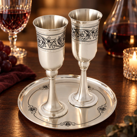 Schnapsgläser Set 3-teilig 925 Silber — Lifestyle-Setting am Weintisch