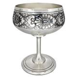 Weinpokal 925 Silber Niello Sonnenblume — Coupé-Kelch auf hohem Stiel mit dunklem Floralornament rund um die Kuppa