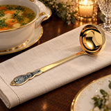 Suppenschöpfer aus 925 Silber, Niello und Vergoldung — Lifestyle-Setting an der gedeckten Tafel