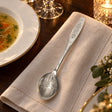 Tafellöffel aus 925 Silber Astra ohne Niello mit Gravur — Lifestyle-Setting an der gedeckten Tafel