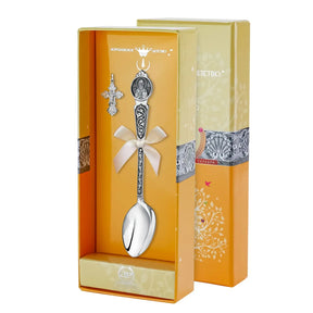 Taufset Nikolaus 925 Silber geschwärzt ArgentA — Tauflöffel und orthodoxer Kreuzanhänger im aufgeklappten Geschenketui der Kollektion Königliche Kindheit, antike Schwärzung
