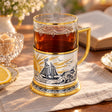Teeglas mit Halter 925 Silber Kristallglas Segelboot — Lifestyle-Setting am Teetisch
