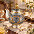 Teekanne 925 Silber vergoldet Souverän 500 ml — Lifestyle-Setting am Teetisch