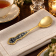 Teelöffel 925 Silber vergoldet Niello — Lifestyle-Setting an der gedeckten Tafel