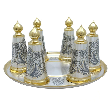 Schnapsbecher-Set 925 Silber Zwiebel-Kuppeln — sechs Becher mit vergoldeten Deckeln und Niello-Ornament auf Tablett